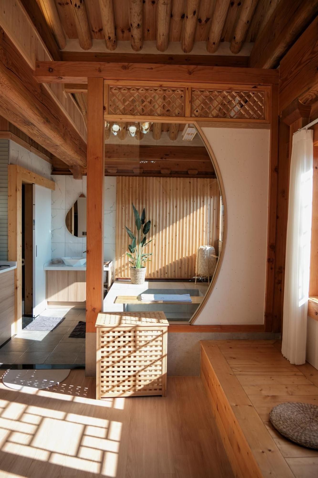 Hanok Stay Da-Ga-Gam คยองจู ภายนอก รูปภาพ