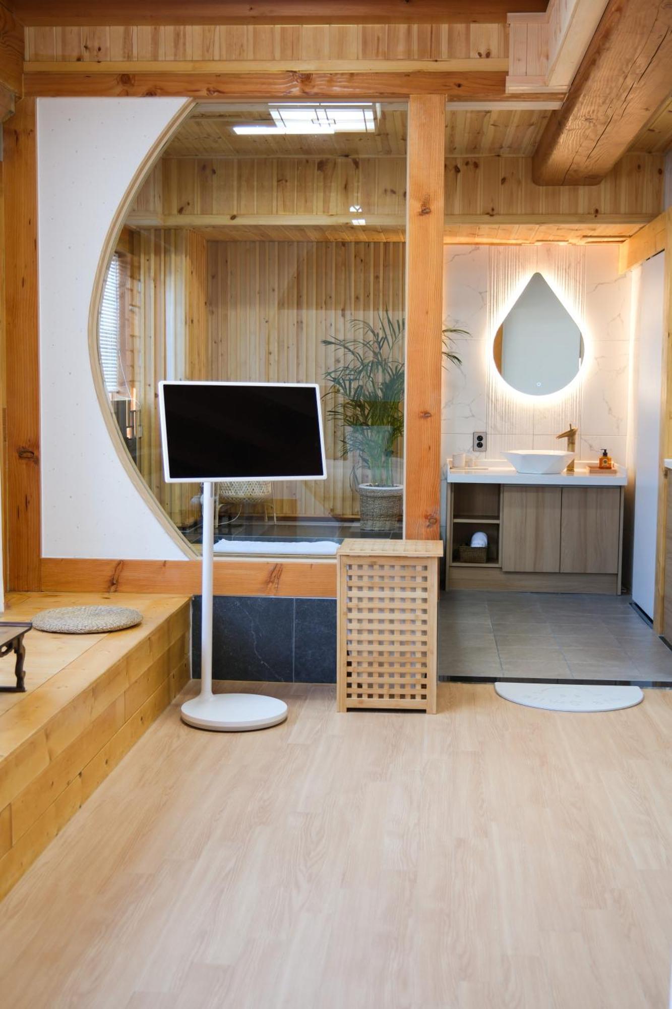 Hanok Stay Da-Ga-Gam คยองจู ภายนอก รูปภาพ