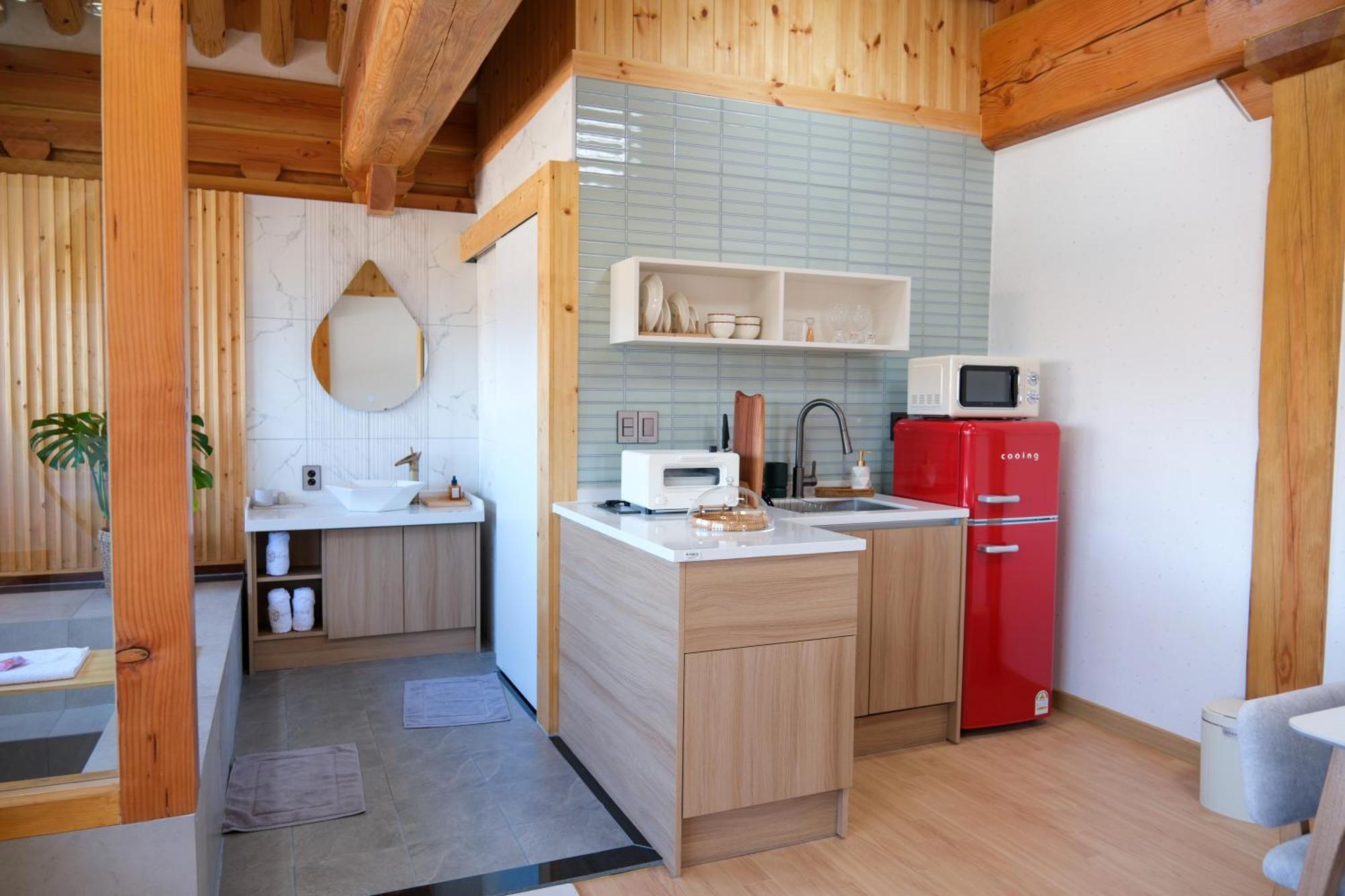 Hanok Stay Da-Ga-Gam คยองจู ภายนอก รูปภาพ