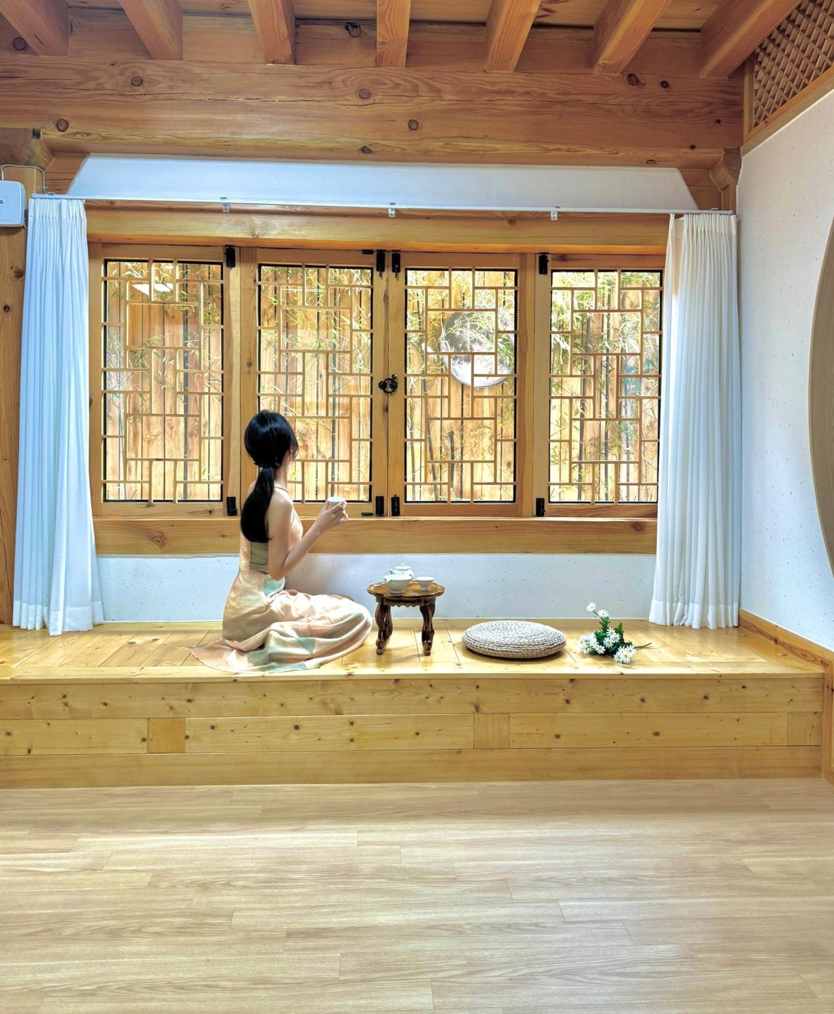 Hanok Stay Da-Ga-Gam คยองจู ภายนอก รูปภาพ