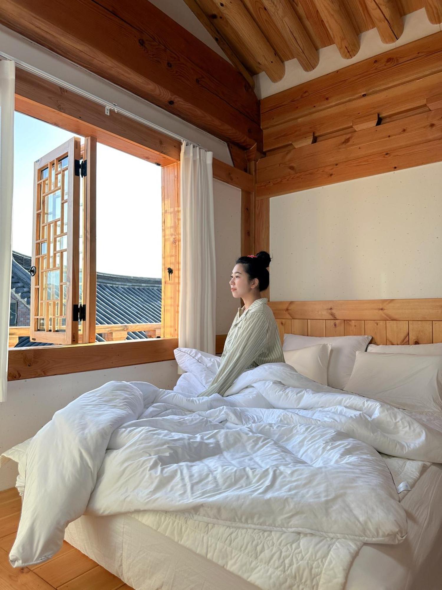 Hanok Stay Da-Ga-Gam คยองจู ภายนอก รูปภาพ